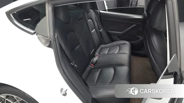 Tesla Model 3 2021 Белый из Кореи, фото 3