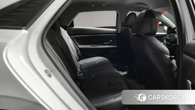 Hyundai Avante (CN7) 2022 Белый из Кореи, фото 3