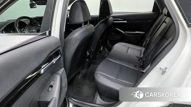 Kia Seltos 2021 Белый из Кореи, фото 3