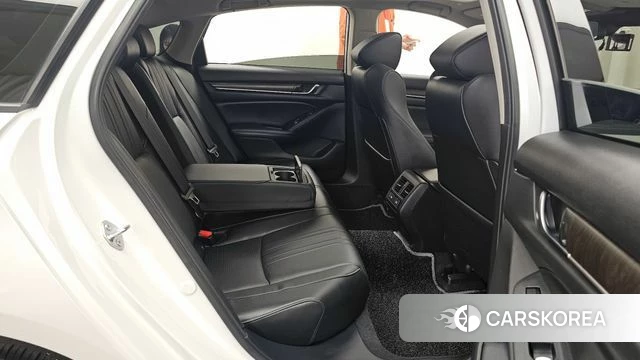 Honda Accord 10th Generation 2022 Белый из Кореи, фото 3