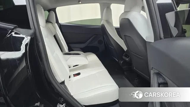 Tesla Model Y 2022 Черный из Кореи, фото 3