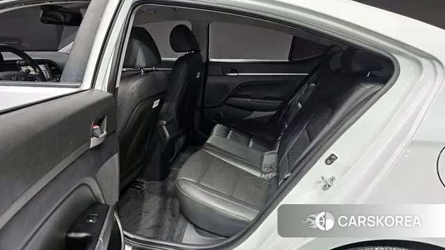 Hyundai Avante AD 2018 Белый из Кореи, фото 3