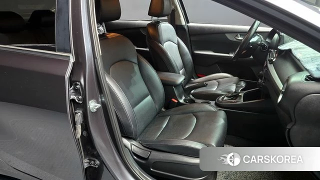Kia Come New K3 2021 Серый из Кореи, фото 3