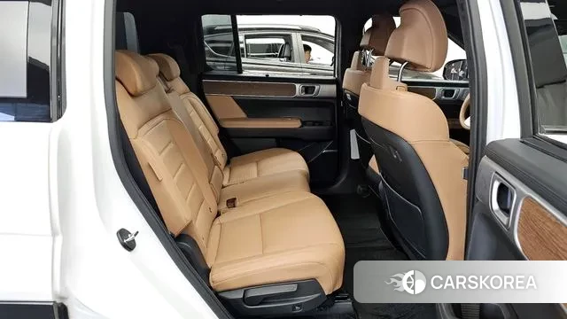 Hyundai Santa Fe (MX5) 2023 Белый из Кореи, фото 3