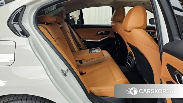 BMW 3 Series (G20) 2025 Белый из Кореи, фото 3