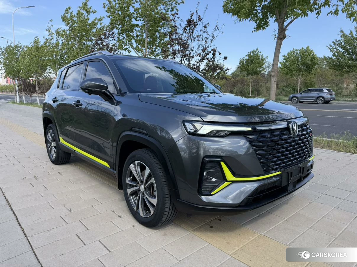 Chang'an CS35 PLUS 2022 Темно-серый из Китая, фото 3