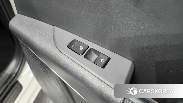 Kia Di Ol Nu Niro 2022 Белый из Кореи, фото 3