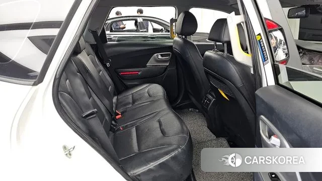 Kia Niro Plus 2022 Белый из Кореи, фото 3