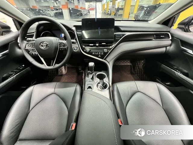 Toyota Camry 2023 Шампань из Китая, фото 3