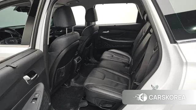 Hyundai The New Santa Fe 2023 Белый из Кореи, фото 3