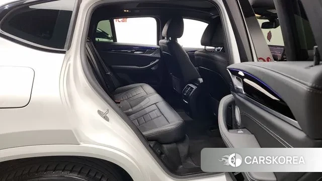 BMW X4 (G02) 2023 Белый из Кореи, фото 3