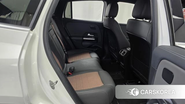 Mercedes-Benz EQA H243 2022 Белый из Кореи, фото 3