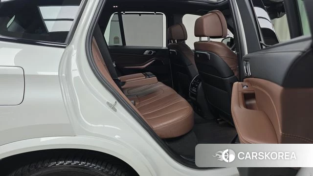 BMW X5 (G05) 2024 Белый из Кореи, фото 3