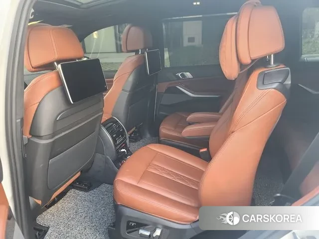 BMW X7 (G07) 2022 Белый из Кореи, фото 3