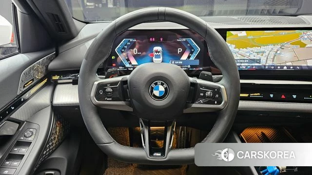 BMW 5 Series (G60) 2024 Белый из Кореи, фото 3