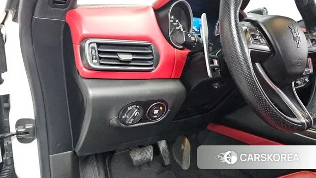 Maserati Levante 2019 Белый из Кореи, фото 3