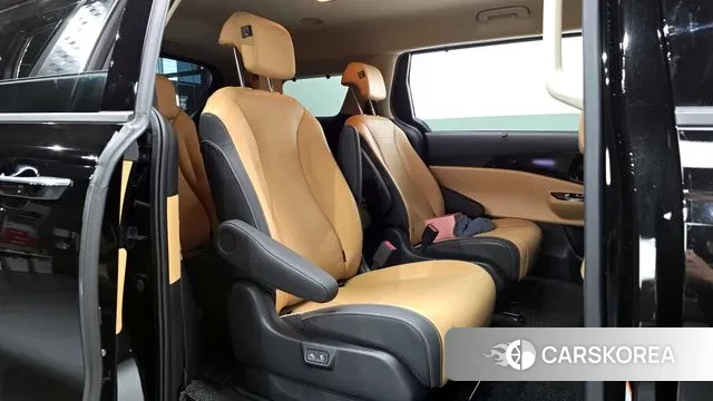 Kia Carnival 4th generation 2023 Черный из Кореи, фото 3