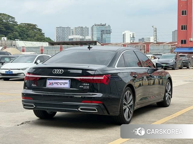 Audi A6L 2022 Черный из Китая, фото 3