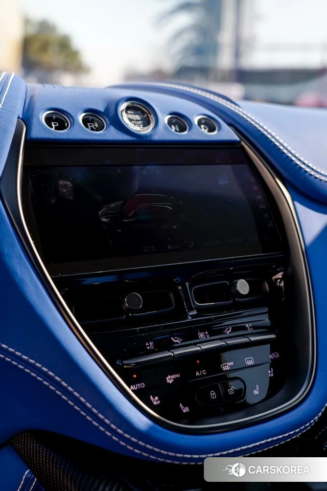 Aston Martin DBX 2021 Белый из Китая, фото 3