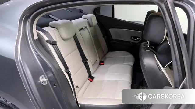 Renault Korea (Samsung) SM3 Neo 2018 Серебристо-серый из Кореи, фото 3