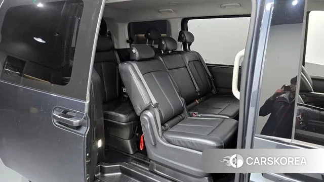 Hyundai Staria 2021 Серый из Кореи, фото 3