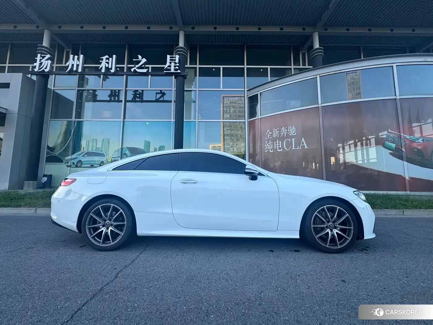 Mercedes-Benz E-Class 2021 Белый из Китая, фото 3