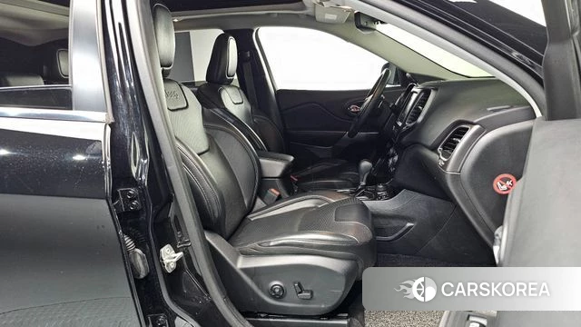 Jeep Cherokee (KL) 2018 Черный из Кореи, фото 3