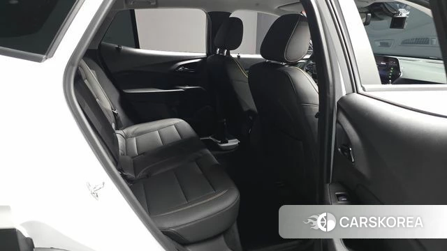 Chevrolet (GM Daewoo) Trax Crossover 2025 Белый из Кореи, фото 3