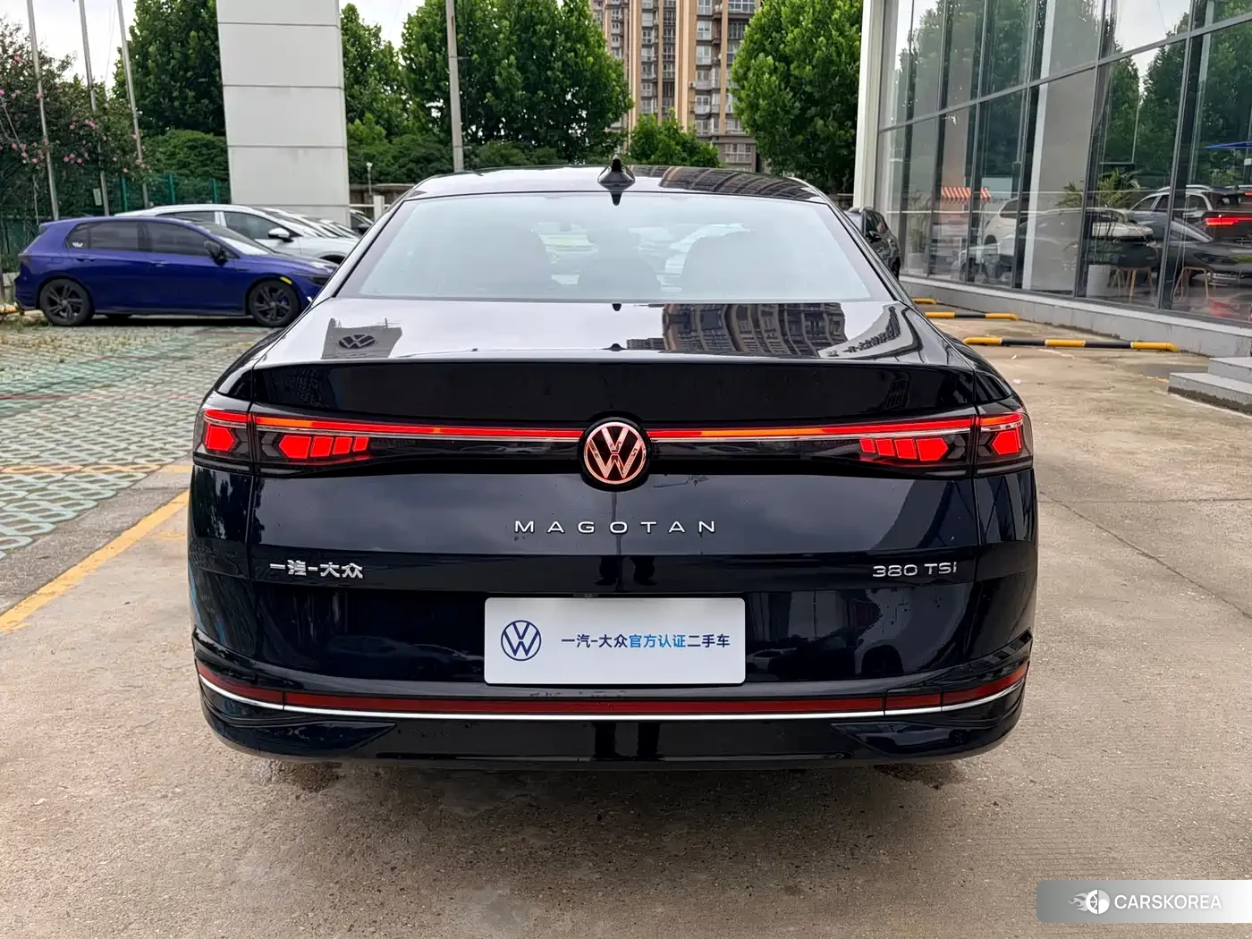 Volkswagen Magotan 2024 Синий из Китая, фото 3