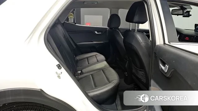 Kia Stonic 2019 Белый из Кореи, фото 3