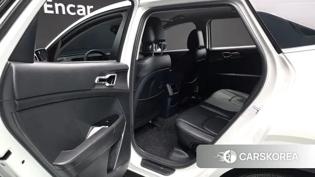 Kia Sportage 5th Generation 2024 Белый из Кореи, фото 3