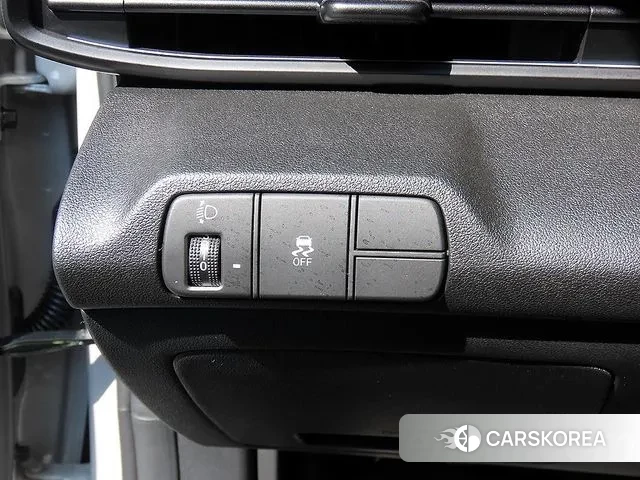 Hyundai The New Avante (CN7) 2025 Серебристо-серый из Кореи, фото 3