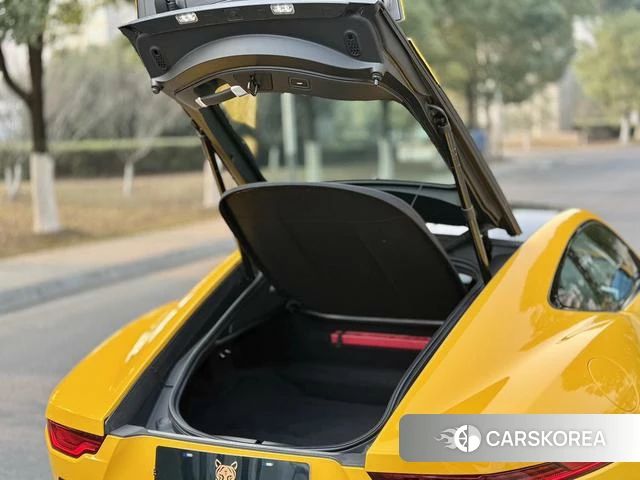 Jaguar F-TYPE 2020 Желтый из Китая, фото 3