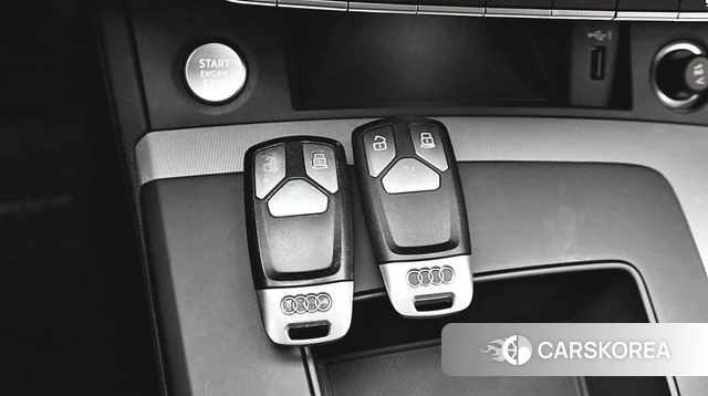 Audi Q5 (FY) 2021 Белый из Кореи, фото 3