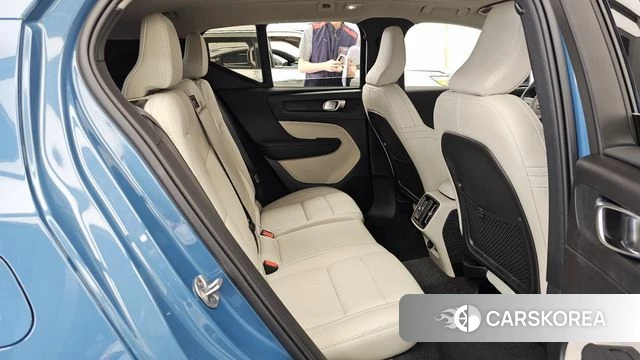 Volvo XC40 2025 Синий из Кореи, фото 3