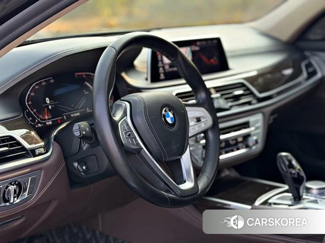BMW 7 series 2021 Черный из Китая, фото 3