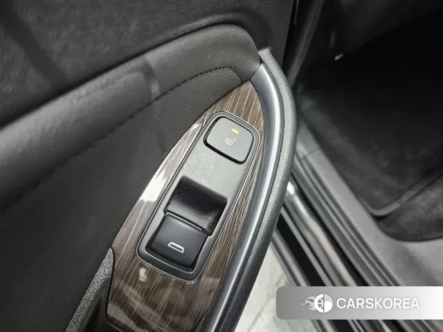 Chevrolet (GM Daewoo) The New Malibu 2019 Черный из Кореи, фото 3