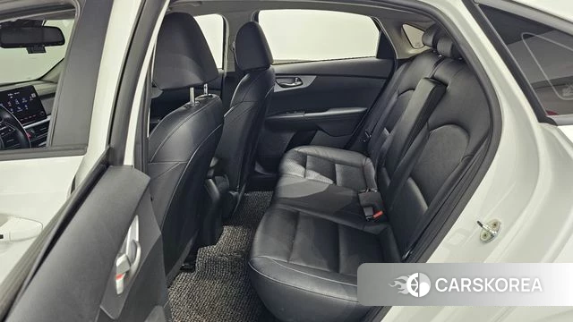 Kia The New K3 2nd generation 2021 Белый из Кореи, фото 3