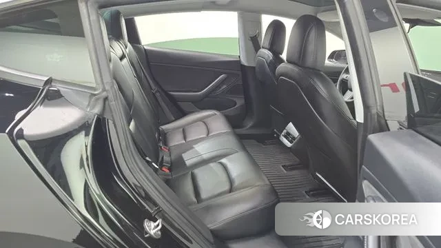 Tesla Model 3 2021 Черный из Кореи, фото 3