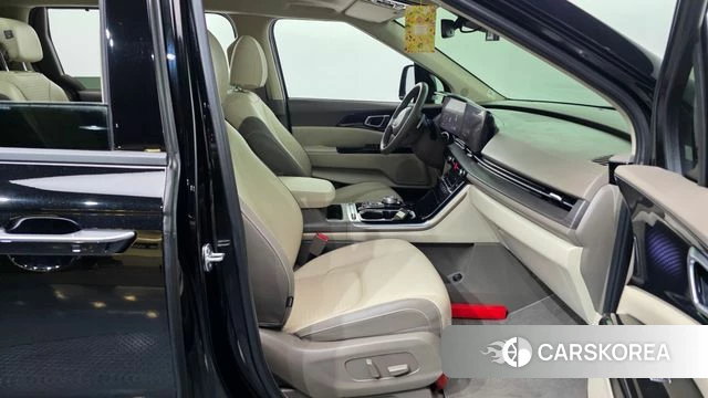 Kia Carnival 4th generation 2023 Черный из Кореи, фото 3