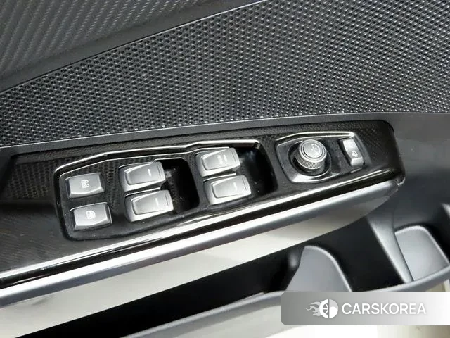 Ssangyong Berry New Tivoli 2022 Красный из Кореи, фото 3