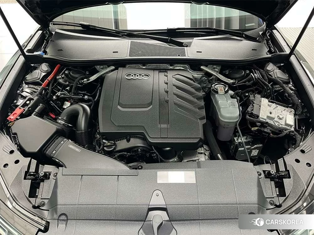 Audi A6L 2023 Черный из Китая, фото 3