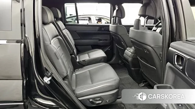 Hyundai Santa Fe (MX5) 2023 Черный из Кореи, фото 3