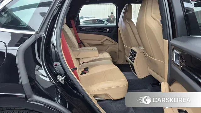 Porsche Cayenne (PO536) 2021 Черный из Кореи, фото 3