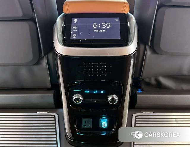 Ford Touruiou 2025 Черный из Китая, фото 3