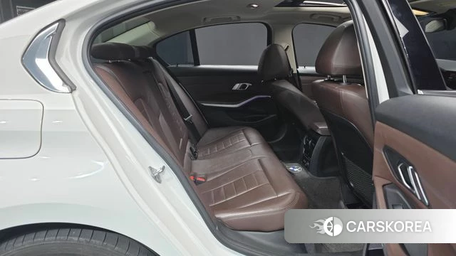 BMW 3 Series (G20) 2019 Белый из Кореи, фото 3