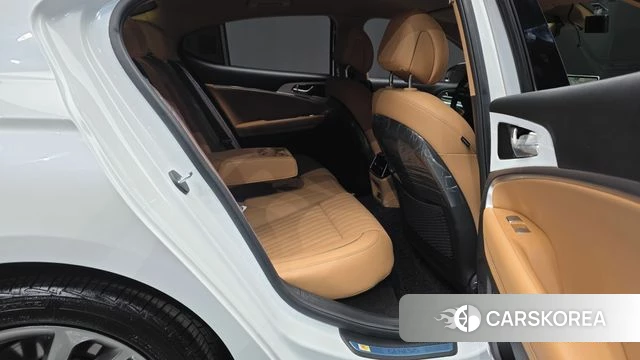 Genesis The New G70 2025 Белый из Кореи, фото 3