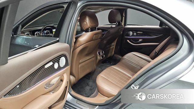 Mercedes-Benz E-Class W213 2020 Серый из Кореи, фото 3