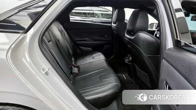 Hyundai Avante (CN7) 2021 Серебристо-серый из Кореи, фото 3