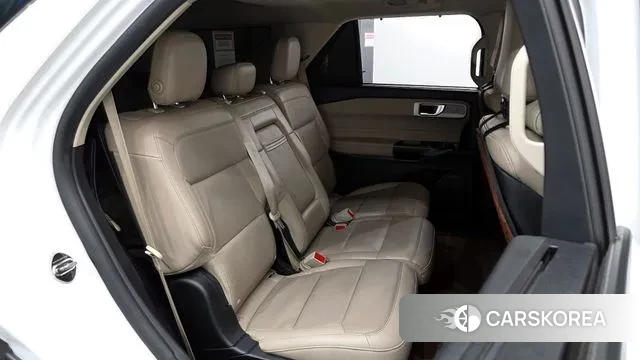 Ford Explorer 6th Generation 2020 Белый из Кореи, фото 3